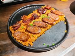 腊味蒸饭-乔街深夜食堂·台州菜·高压锅生蚝(杭州总店)