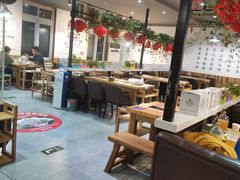 大堂-珍巴奴毛肚牛肉小火锅(四惠店)