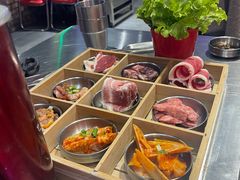 -马路牙子烧烤音乐酒馆(望京店)