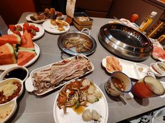 -黑金·寻焰自助百汇·烤肉·火锅(中街店)