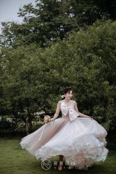 -曼青婚纱礼服馆