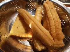 油条-弄堂咪道-饭香·面香·馄饨香(钦州北路田尚坊店)
