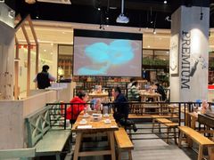大堂-木屋烧烤(龙湖天街店)