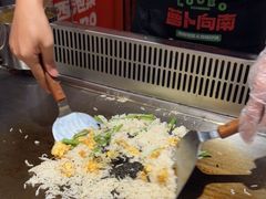-萝卜向南·湘西泡菜·腊味炒饭(星河coco city店)