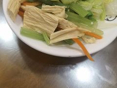凉菜三拼-凤齐羊肉烩面馆