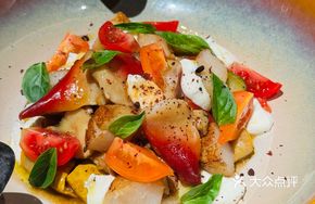 Fresh Sea Clam Salad