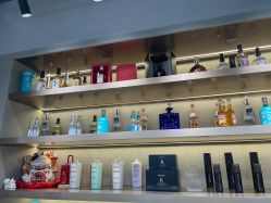 -变画·发型STUDIO