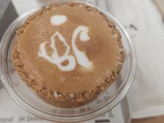 -M Stand(上海人民广场来福士店)