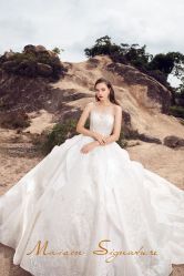 -Renee芮亦婚纱(原丽莎)