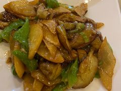 -鹤乡东北菜(崮山路店)