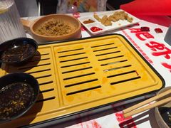 -肥肥虾庄·金牌油焖大虾(汉街SKP店)