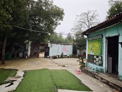 -东湖小天池真人CS彩弹野战基地