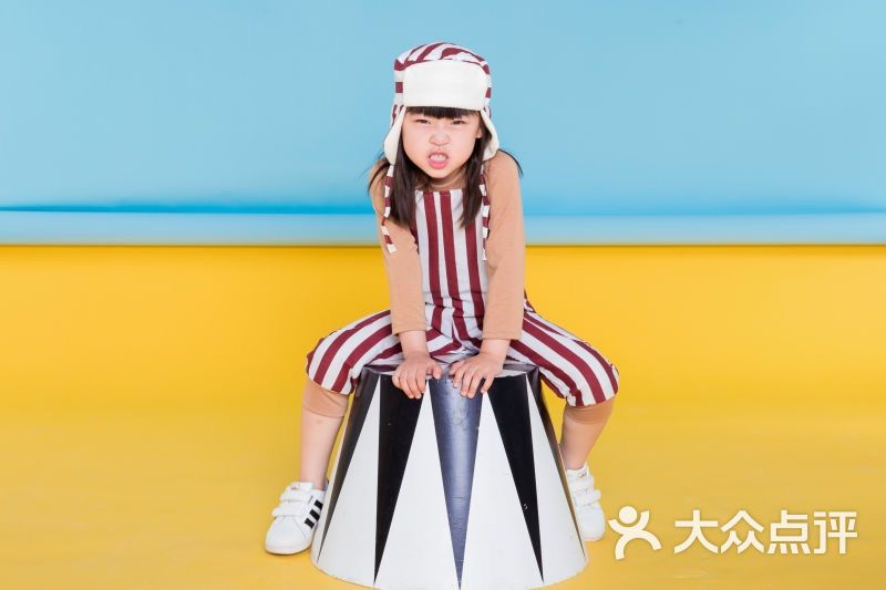 奶牛叔叔儿童摄影生活馆