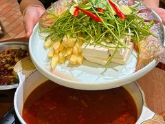 -老滇山寨•云南特色菜•地方菜•民族风情歌舞表演(金碧店)