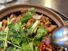 -胡须佬鸡煲四季火锅店(石厦西村直营店)