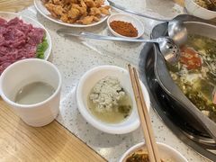 -泸州酸菜豆花火锅川师店