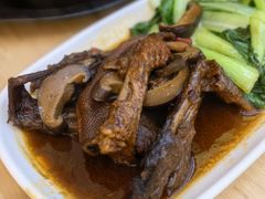 冬菇焖掌翼-正東记港味烧腊餐室(天鹅湖银泰城店)