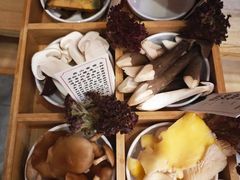 -阿婆情腊排骨火锅(金虹路店)