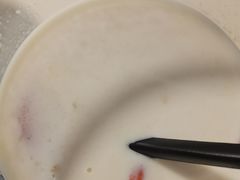 -广信牛奶甜品世家(台东店)