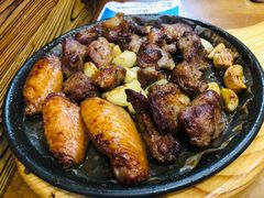 -老东镇啤酒屋海鲜加工·蒸汽海鲜·海鲜烧烤(台东店)