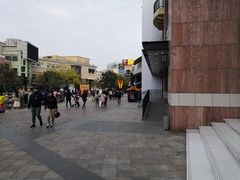 -泡泡玛特POPMART(蓝色港湾店)