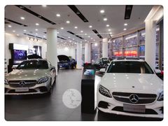 -上海星瀚奔驰4S店(长寿路店)