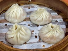 -莱莱小笼·乔艾