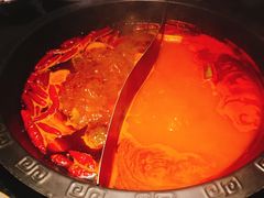 -三个四川人火锅(华联商厦店)