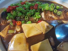 -卢大鲜鱼头捞饭(美利广场店)