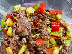 -魏铭鱼头捞饭(晋阳路店)