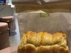 土豆泥黑椒肠吐司-奈雪的茶(大悦城店)