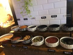 自助调料区-欢乐牧场海鲜烤肉自助(牡丹园店)