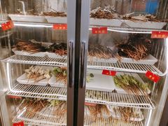 -拈签一笑黄牛肉辣卤串串