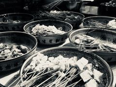 -吴山路夜市