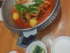 -喇喇排骨火锅·传统韩式脊骨汤(望京西园总店)