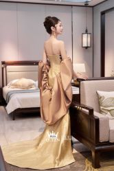 点击看大图 -艾拉·女王婚纱礼服馆