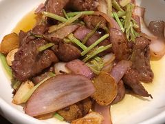 葱爆牛肉-铁公鸡·四川料理(天环广场店)