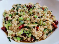 -靓靓蒸虾(恩施新天地店)