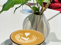 -潮一不贰·法式甜品·生日蛋糕·西式简餐(外滩店)