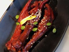 吮指鸡爪-桂满陇天书(南京德基旗舰店)