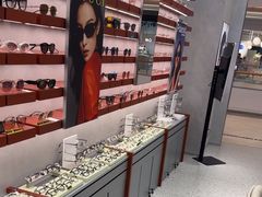 -吴良材眼镜(南翔印象城MEGA店)