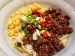 豌杂面-呼啦面馆·头牌豌杂面(爱琴海店)