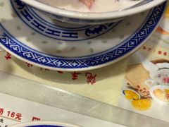 -广信牛奶甜品世家(台东店)