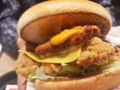 脏脏芝士鳕鱼鸡腿堡-肯德基(平江新城店)