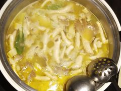 -严厨老坛酸菜鱼(吴江万宝店)