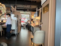 -左庭右院鲜牛肉火锅(浦江欢乐颂店)
