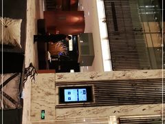 -上海漕河泾万丽酒店