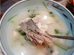 头尾豆腐汤-鹤睦鱼生·啫啫煲·海鲜(保利百合店)