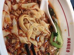 -呷佬·长沙手工米粉(金沙江路店)