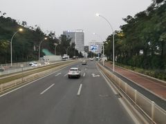 -珠海拱北口岸希尔顿欢朋酒店